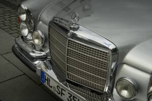 Image 9/95 of Mercedes-Benz 280 SE 3,5 (1970)