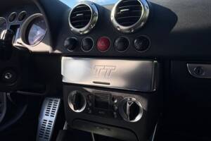 Image 9/25 of Audi TT 3.2 quattro (2004)