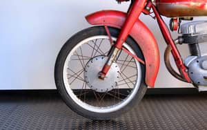 Image 38/83 of MV Agusta 175 CS Sport Disco Volante (1955)