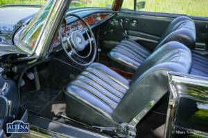 Image 18/52 of Mercedes-Benz 220 SE b (1963)