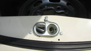 Immagine 18/45 di Volkswagen Karmann Ghia 1300 (1965)