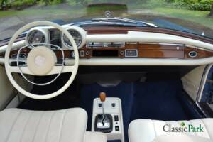 Bild 12/50 von Mercedes-Benz 280 SE 3,5 (1971)