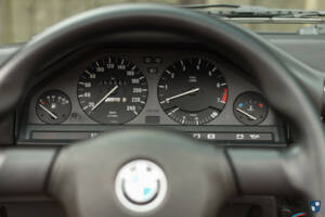 Bild 21/83 von BMW 325i (1990)