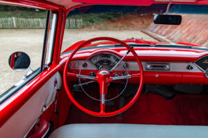 Image 30/44 of Chevrolet Bel Air Hardtop Coupé (1956)
