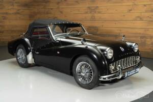 Image 3/19 of Triumph TR 4 (1961)