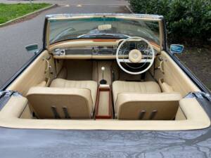 Afbeelding 46/50 van Mercedes-Benz 280 M-SL (1964)