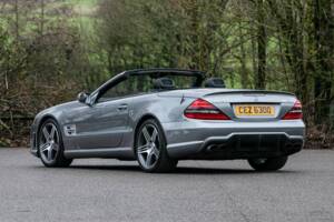 Image 4/41 de Mercedes-Benz SL 63 AMG (2008)