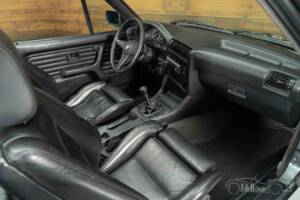 Image 9/19 of BMW 320i (1989)