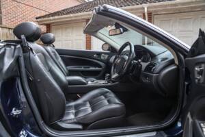 Image 18/32 de Jaguar XK 4.2 (2008)