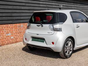 Bild 21/50 von Aston Martin Cygnet (2011)