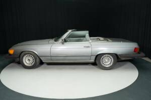 Image 6/8 of Mercedes-Benz 380 SL (1982)