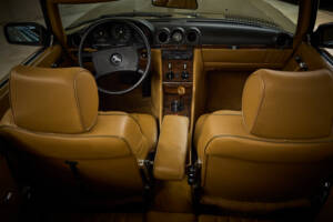 Imagen 61/99 de Mercedes-Benz 300 SL (1987)