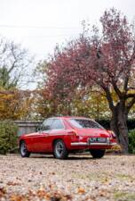 Image 7/39 de MG MGB GT (1972)