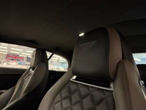 Image 21/22 of Bentley Continental GTC V8 S (2017)