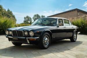 Bild 10/50 von Jaguar XJ 4.2 (1978)