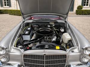 Bild 15/19 von Mercedes-Benz 280 SE 3,5 (1970)