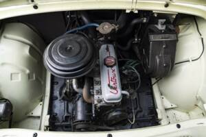 Image 27/29 of Renault Ondine (1960)