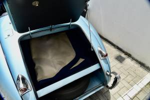 Image 31/50 of Jaguar XK 120 OTS (1952)