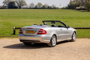 Image 35/50 of Mercedes-Benz CLK 55 AMG (2003)