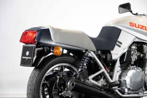 Immagine 21/50 di Suzuki GSX 750S Katana (1982)