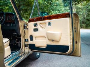 Image 34/36 de Rolls-Royce Silver Shadow II (1980)