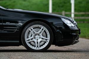 Bild 13/50 von Mercedes-Benz SL 55 AMG (2004)