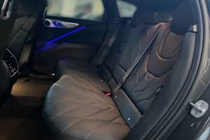 Image 6/12 of BMW XM (2024)