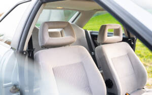 Image 37/70 of Audi 90 - 2.3E (1990)