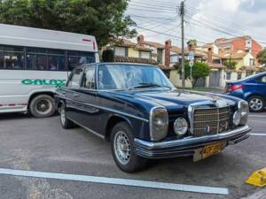 Afbeelding 4/9 van Mercedes-Benz 250 (1970)