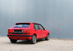 Image 22/41 of Lancia Delta HF Integrale (1989)