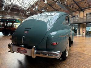 Image 9/34 of Volvo PV 444 (1951)