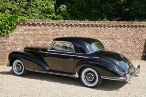 Image 27/50 of Mercedes-Benz 300 S (1953)
