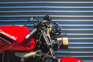 Image 19/50 of Kawasaki GPX 750R (1987)