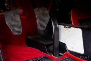 Image 45/73 of Ferrari 208 GTS Turbo (1989)