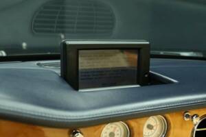 Image 24/49 de Bentley Azure (2006)