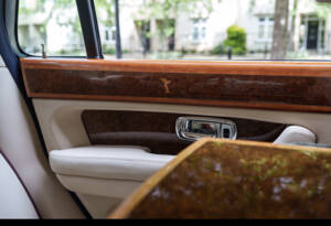 Image 29/31 of Rolls-Royce Silver Seraph (2002)