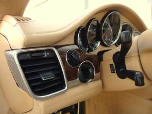 Bild 48/99 von Porsche Panamera Turbo (2009)