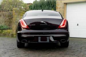 Bild 7/50 von Jaguar XJ 3.0 (2019)