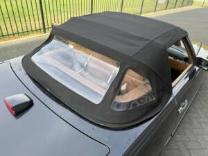 Image 24/50 de Mercedes-Benz 560 SL (1986)