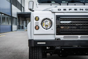Image 20/66 de Land Rover Defender 90 TD4 (2007)