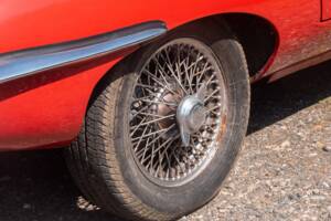 Image 22/50 de Jaguar Type E (2+2) (1969)