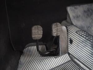 Immagine 35/50 di Volkswagen Escarabajo 1200 (1968)