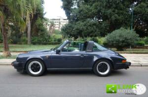 Image 9/10 of Porsche 911 Carrera 3.2 (1987)