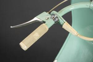 Immagine 43/50 di Piaggio Vespa 125 (1953)