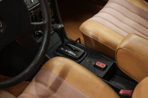 Bild 26/54 von Mercedes-Benz 250 T (1979)