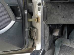 Afbeelding 22/23 van Mercedes-Benz 300 SE (1990)