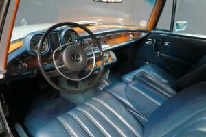 Bild 12/30 von Mercedes-Benz 280 SE 3,5 (1971)