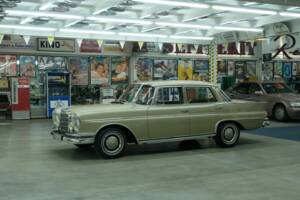 Image 4/50 of Mercedes-Benz 300 SE (1964)