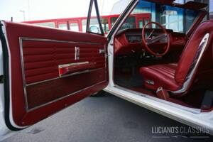 Bild 20/44 von Buick Skylark Convertible (1965)
