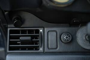 Bild 35/50 von Porsche 911 Carrera 3.2 (1989)